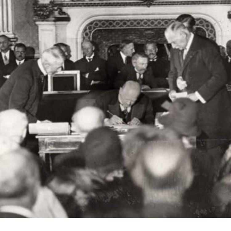 cover art for C’est arrivé le 27 août 1928 : quinze pays signent le Pacte général Briand-Kellogg