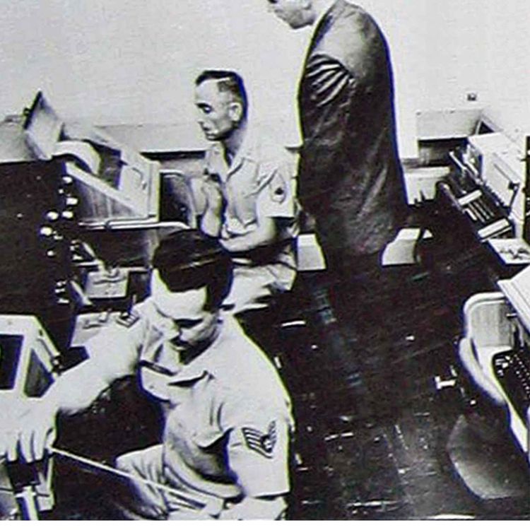 cover art for C’est arrivé le 30 août 1963 : installation du "téléphone rouge" entre l’Union soviétique et les États-Unis