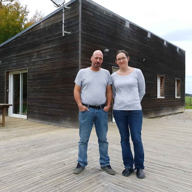 cover art for Céline Vega, propriétaire d'une maison construite sans permis