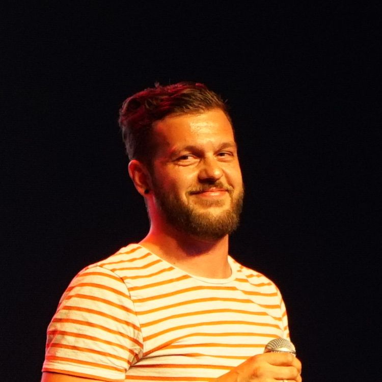 cover art for Claudio Capéo: "Les Enfoirés c'est toujours un plaisir, des grands moments de partages"