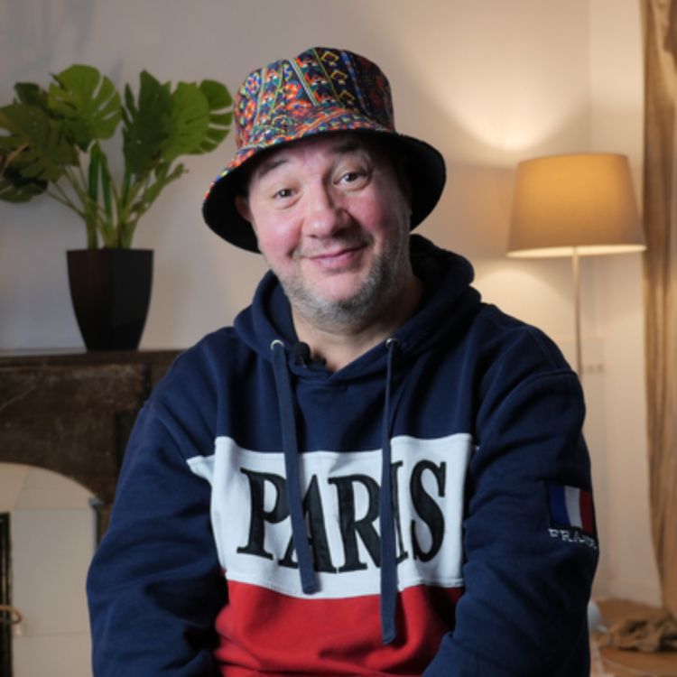 cover art for Ludovic Franceschet, un SDF devenu éboueur et heureux !