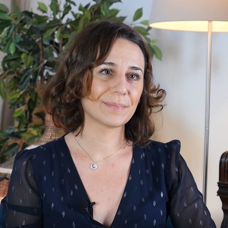 cover art for Anne Vonbank : Comment l'entreprise se réorganise face à l'exigence de sens qui se propage chez ses employés ?