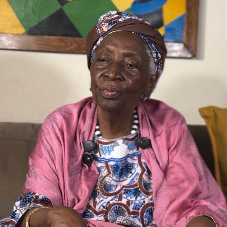 cover art for Hadja Fatoumata Sall : membre fondatrice de la Croix-Rouge guinéenne