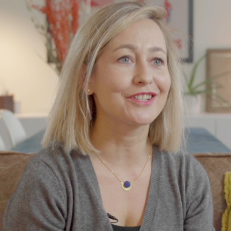 cover art for Alice, de l'industrie du tabac à tabacologue