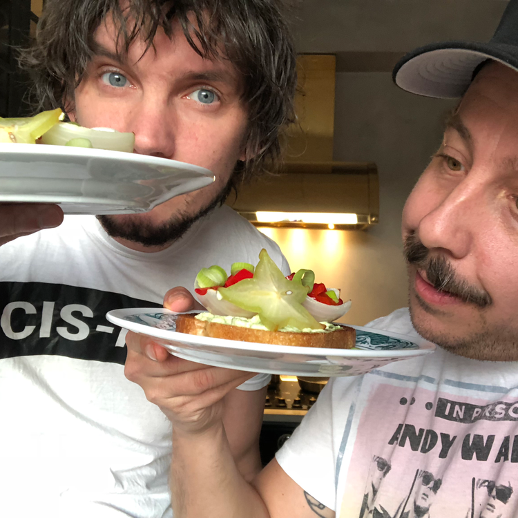 cover art for Macka 71: Paprikafylld lök med Lasses avokadoröra