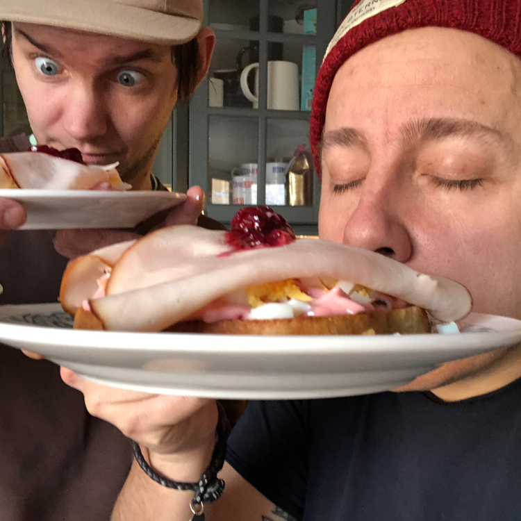 cover art for Macka 56: Rökt kalkon med majonnäs och tranbärssylt