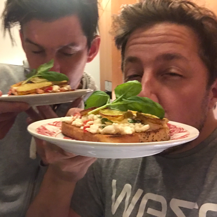 cover art for Macka 47: Ungsstekt potatis med tomat och mozzrella