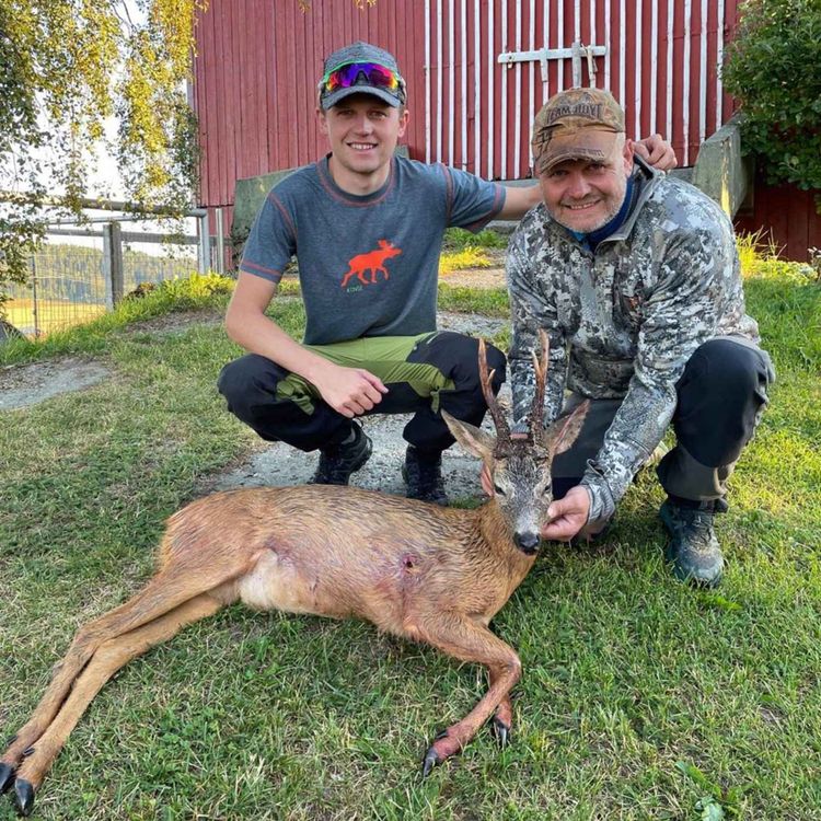 cover art for Bukkejakt, Wachtelhund og buejakt med Åge Morten Veimo