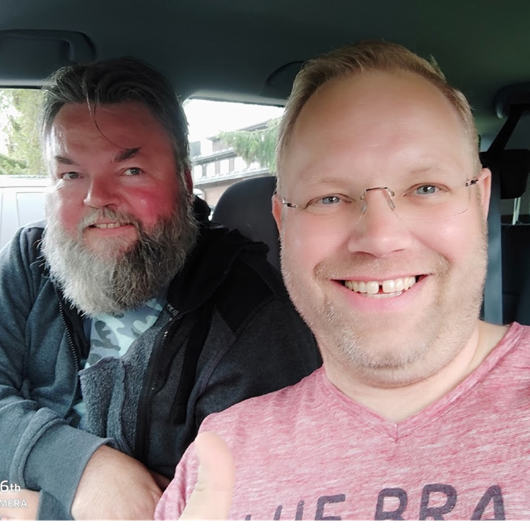 cover art for #154 Idar P: Er vi for liberale med våre barns skjermtid?