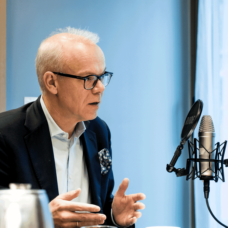 cover art for #49: Jan Grønbech: — Om relativt kort tid vil du bli hentet av en selvkjørende bil