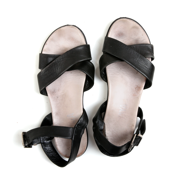 cover art for Zarlasht – A Mile in My Shoes