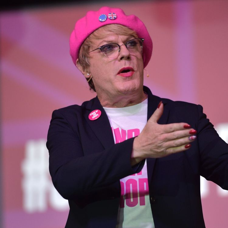 cover art for Bitesize: Eddie Izzard's message of tolerance