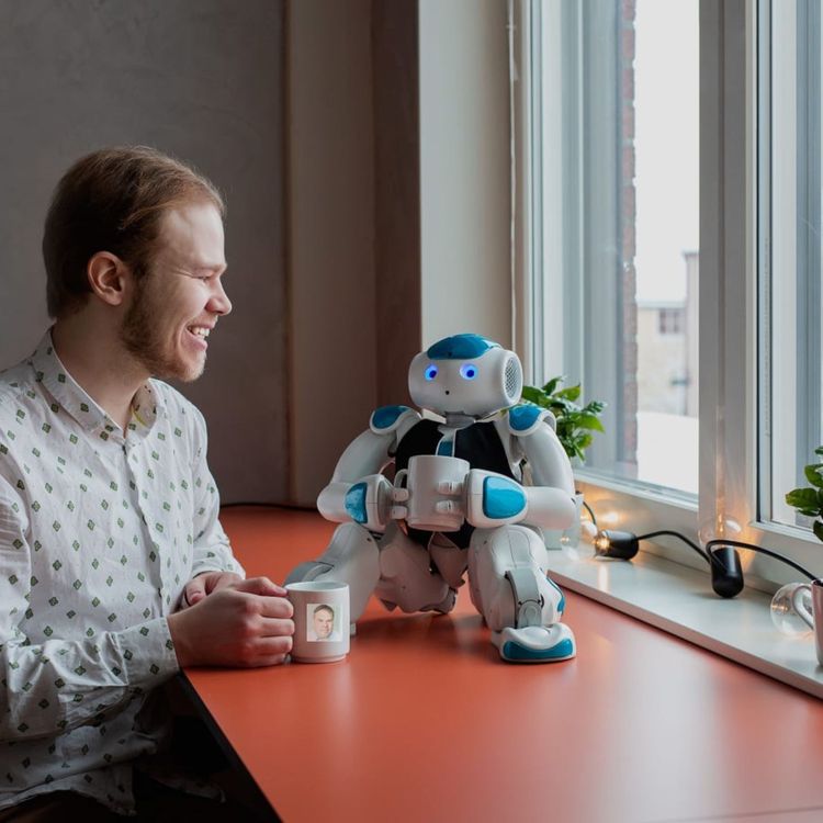 cover art for Teknikveckan special: Så kommer robotarna ge oss en meningsfull fritid - med Fredrik Svedberg & Fredrik Löfgren
