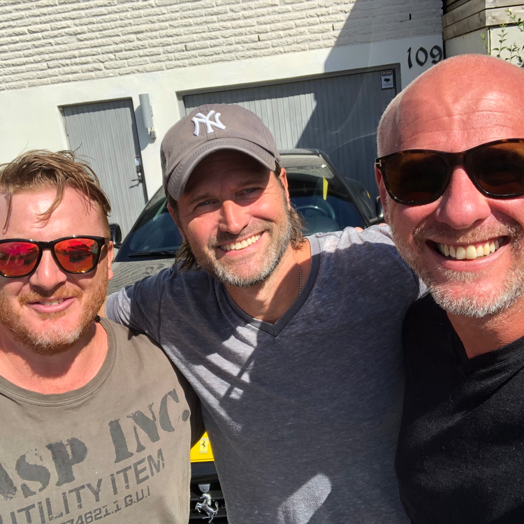 cover art for #65 Martin Melin! Berättar om allt från haffat bus till böcker och förhållanden