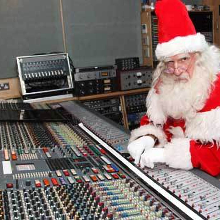 cover art for 2018 Coral Courts Radio Hour Holiday Special