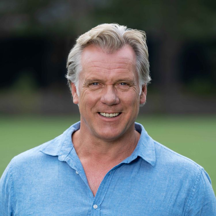 cover art for Erik Thomson and Bevan Lee celebrate the return of BACK TO THE RAFTERS