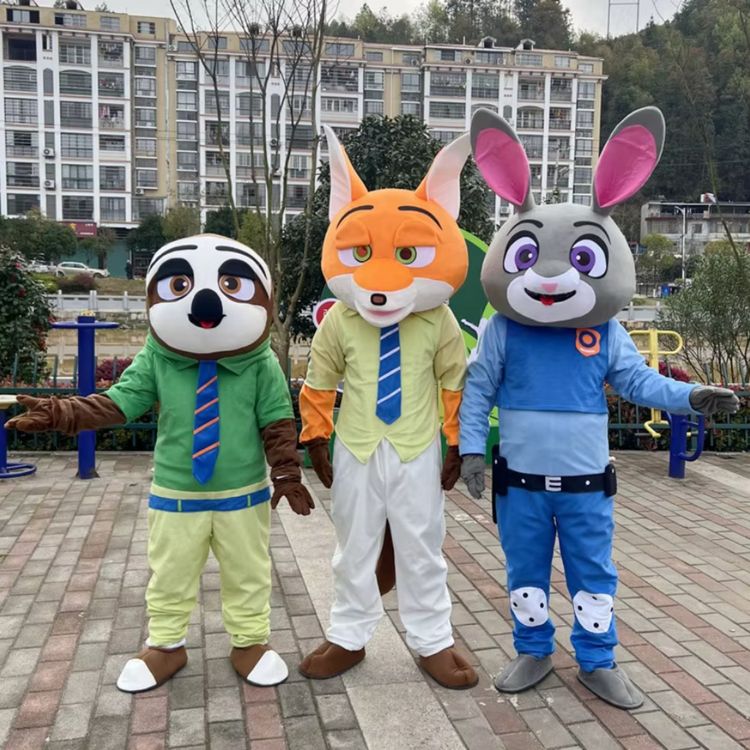 cover art for *PREVIEW* 774: Crazy Animal City