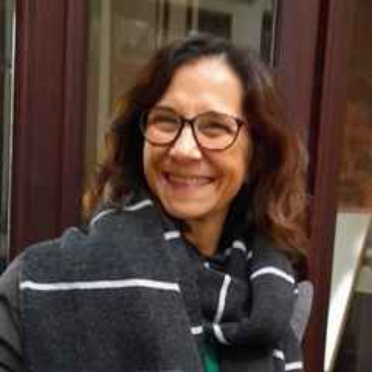 cover art for Paola Venditto, Actriz Directora y Docente del Teatro Circular