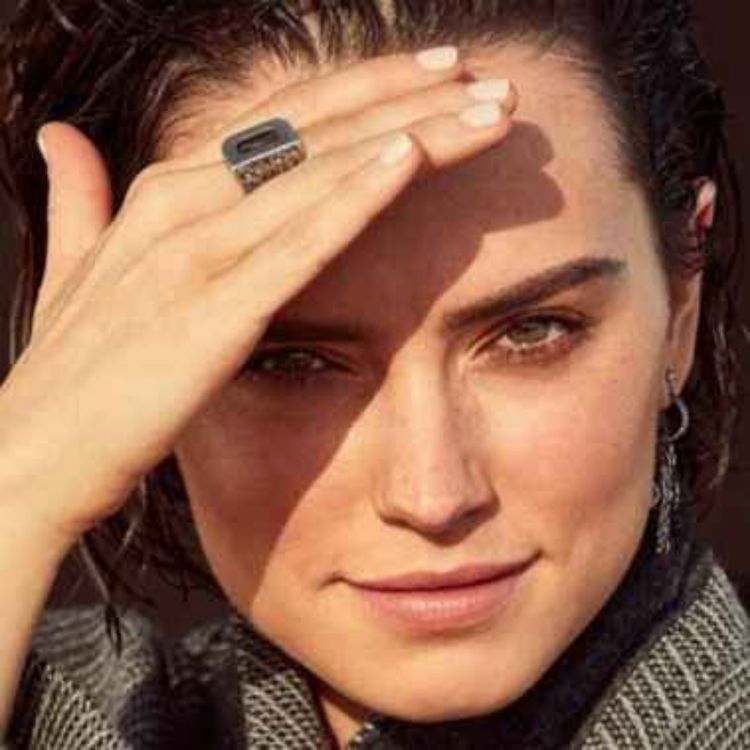 cover art for Daisy Returning? Kumail Talks Kenobi, Visions Pilot, Mandalorian Filming - Steele Wars Hyperchat