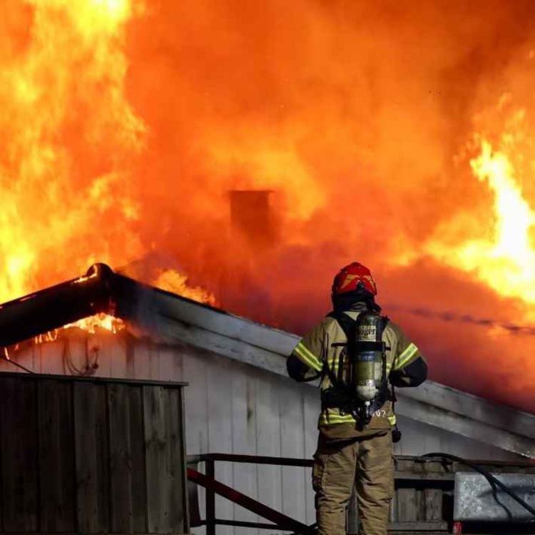 cover art for Dødsbrannen i Tvedestrand