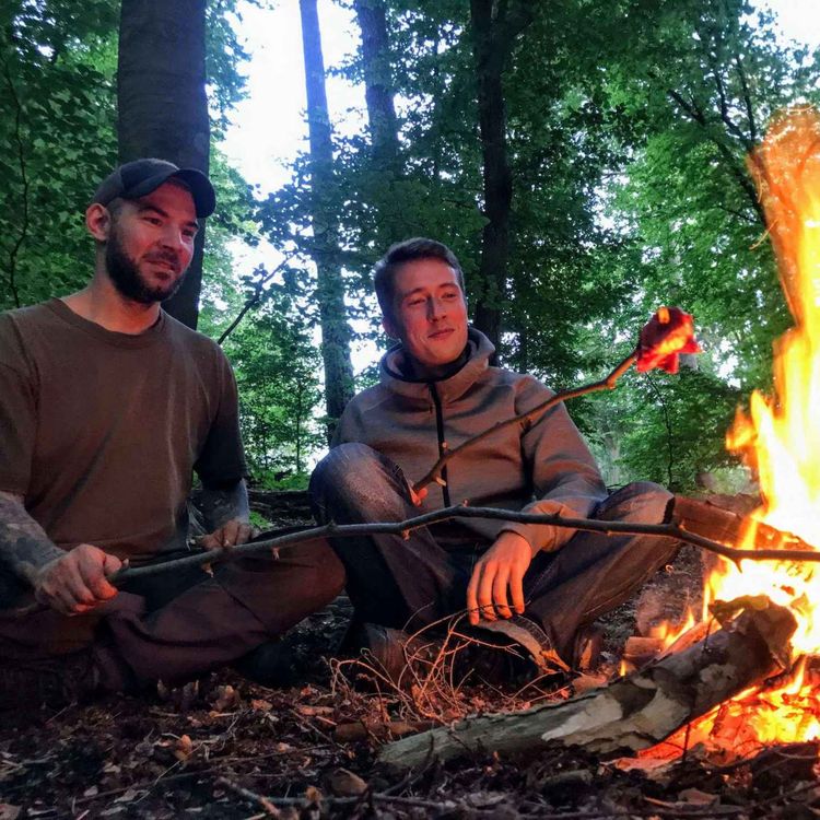 cover art for WW235: Der Reiz des Unbequemen – unterwegs im Wald mit Survival-Experte Maurice Ressel (2/3)