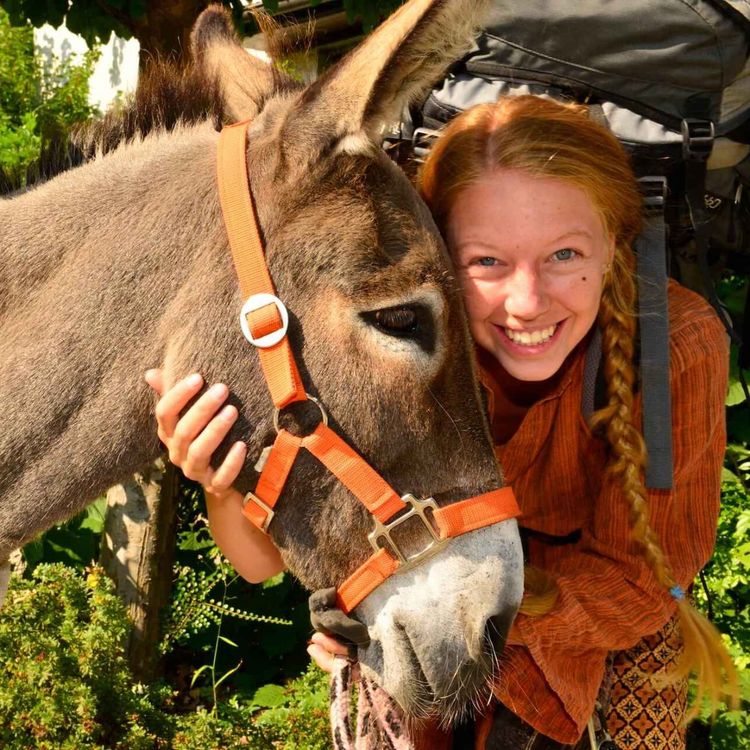 cover art for WW263: Wandern, Glück und lange Ohren – mit Esel zu Fuß zum Mittelmeer – mit Lotta Lubkoll
