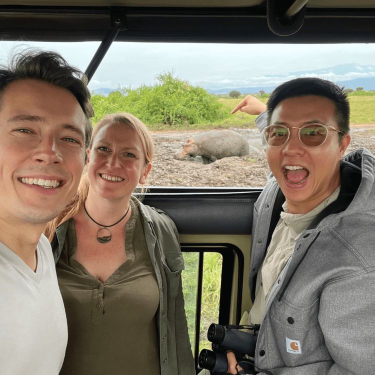 cover art for WW432: Von hungrigen Hippos und heulenden Hyänen (2/2) – Safari im Queen Elizabeth Nationalpark (Uganda) mit Lydia Möcklinghoff und Erik Lorenz