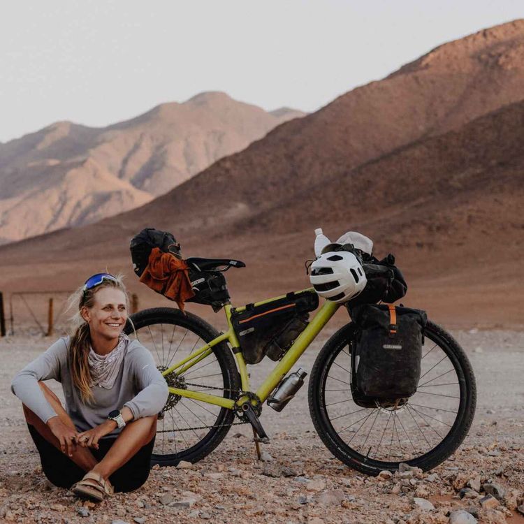 cover art for 20.000 Kilometer mit dem Fahrrad nach Kapstadt – Wiebke Lühmann über Afrika, Vertrauen und Vorurteile | WW473