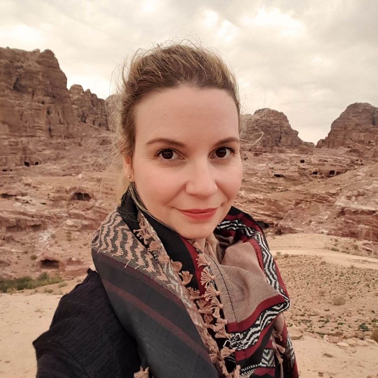 cover art for WW160: Von Wüsten, Weihrauch und Wolkenkratzern (2/2) – mit Nadine Pungs