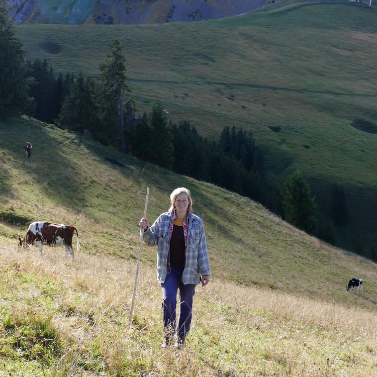 cover art for WW144: Bergsommer – Mein Leben auf der Alp – mit Katharina Afflerbach