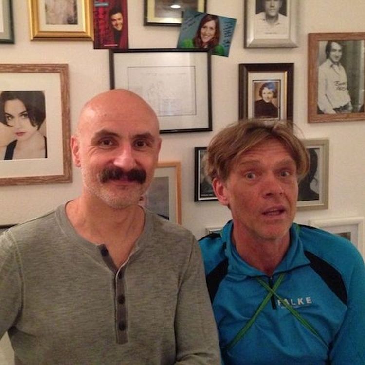 cover art for Podcast Folge 14: Sportarzt Dr. Fernando Dimeo: Schmerzen sind nie ein gutes Zeichen