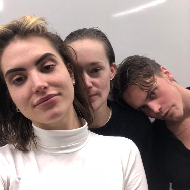 cover art for #105 Det stora bajsavsnittet – med Matilda & Denniz