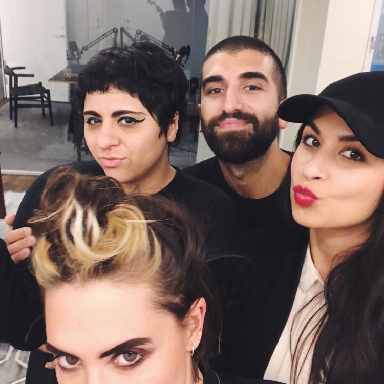 cover art for #70 En dålig singel– med Mona, Sam & Soraya