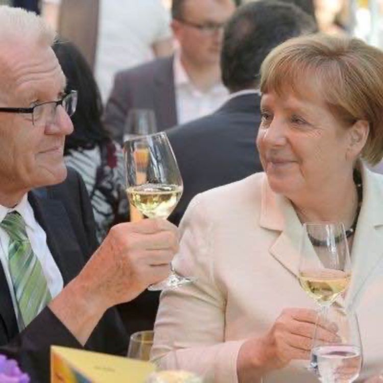 cover art for Mutti und der zahnlose graue Wolf