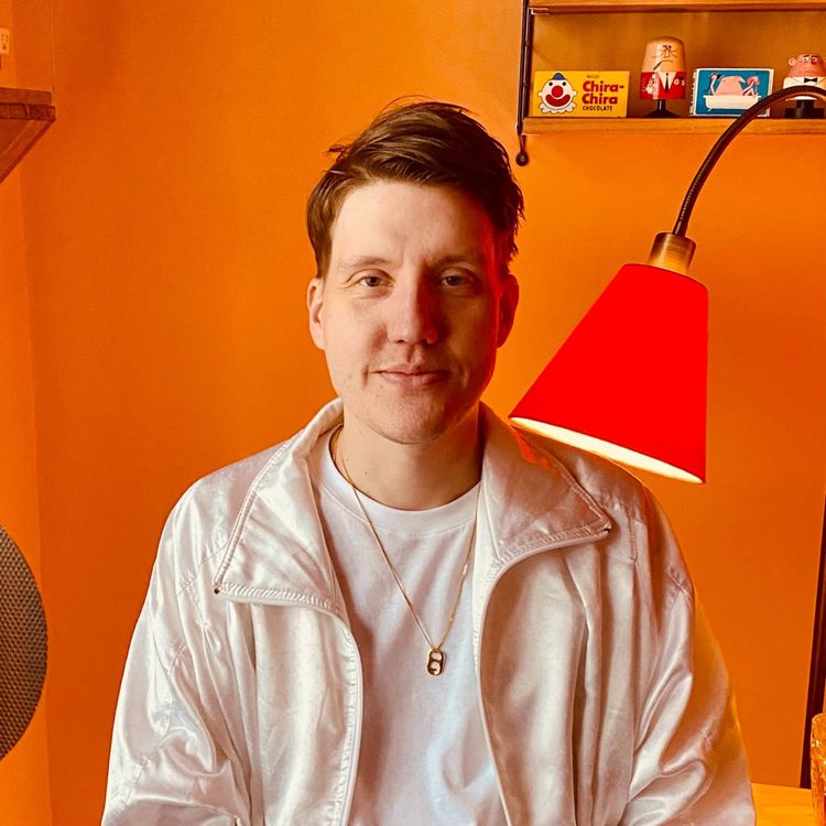 cover art for 560. Mikael Yvesand om sin debutroman Häng city