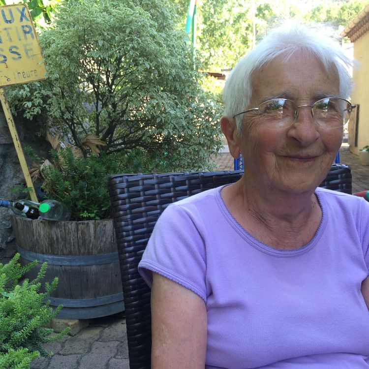 cover art for Parole Paroles - Odette, de l’Aude, les cigales et un accent pas si simple à porter