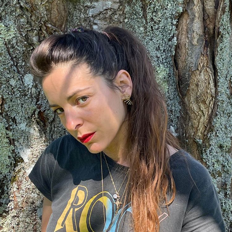 cover art for #219 Audrey Dana : La famille, ce terreau de faille et d’amour