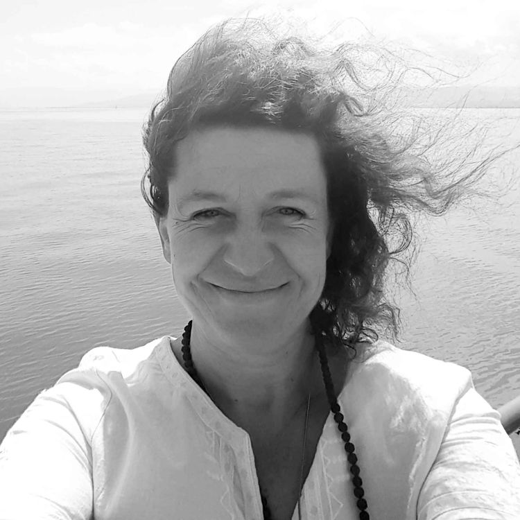 cover art for {REDIFF} Best-Of - Céline Tadiotto : Le transgénérationnel pour arrêter de subir son passé