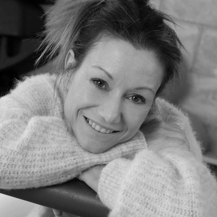 cover art for #462 Céline Roy : Bien dans son ventre à la ménopause !