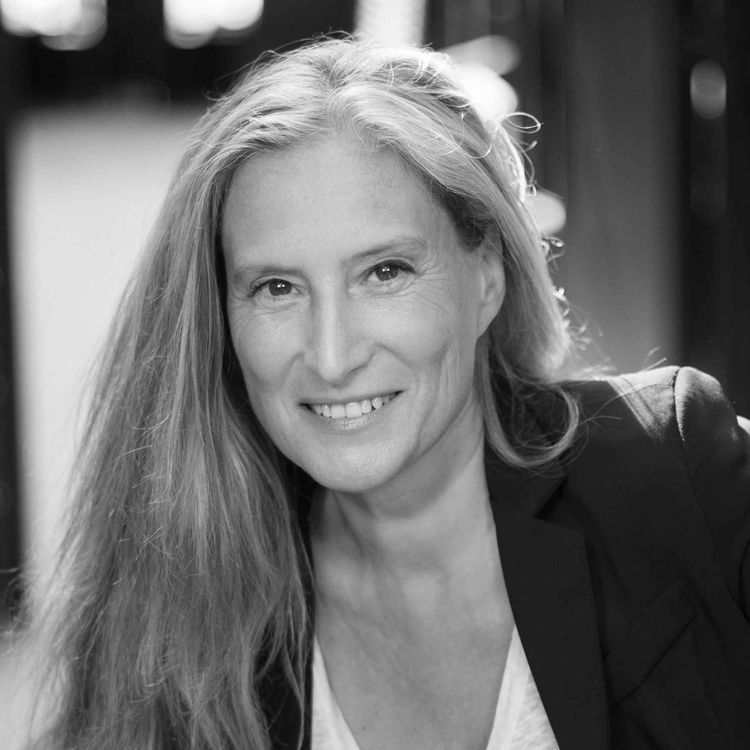 cover art for Comment rester forte malgré les épreuves avec la journaliste Natacha Calestrémé