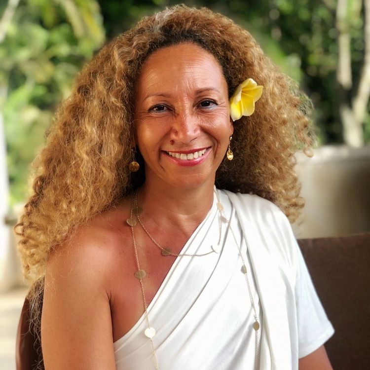 cover art for #108 Marie-Laure Will : Déployer sa puissance de femme avec 9 énergies essentielles