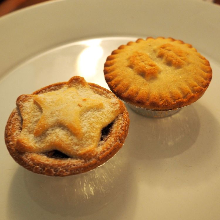 cover art for Mince Pies Present