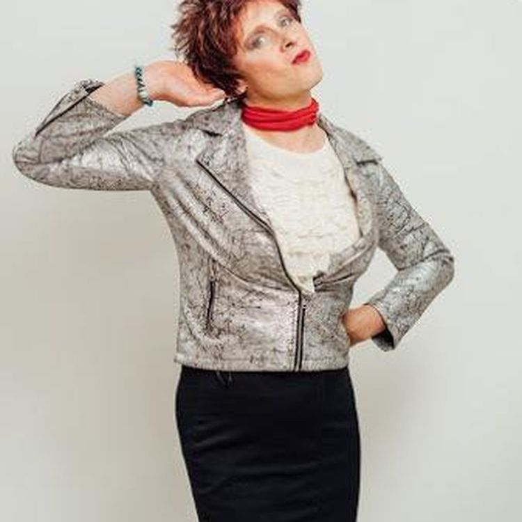 cover art for S2 E4: A Better Macbeth? With Darts Legend Mike 'Dazzling' Daly