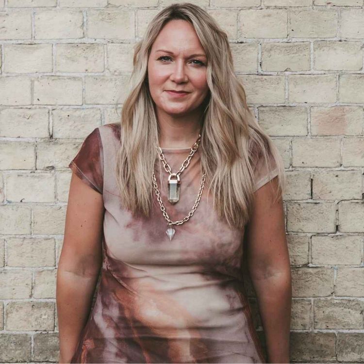 cover art for 321: Life hacks for the teenage years with Nicole Howes