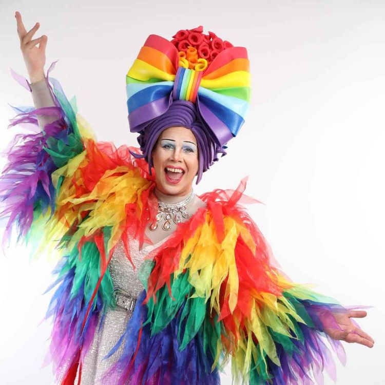 cover art for 335: Dame Mama G on panto, BGT and Bungle from Rainbow
