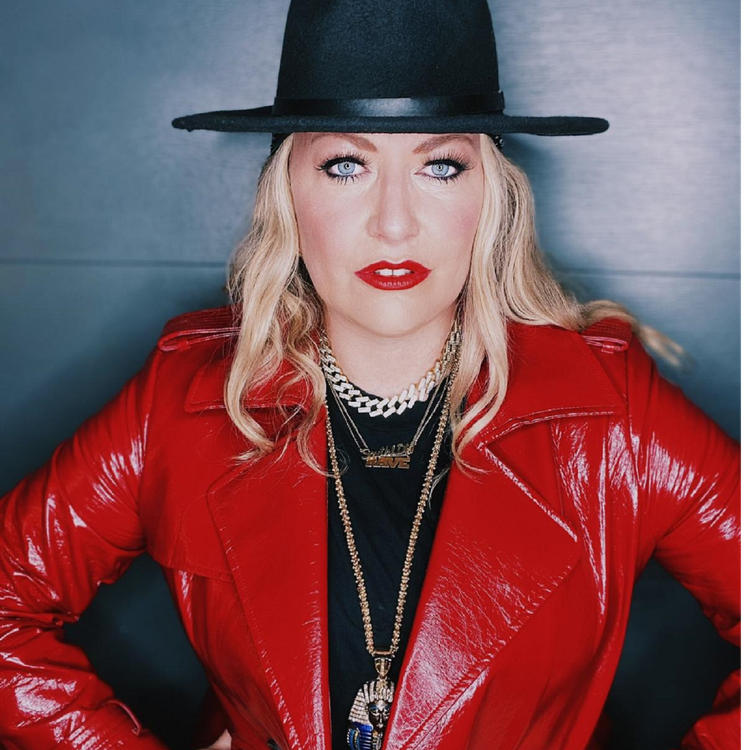 cover art for 192: DJ Nikki Beatnik on long Covid, tour life, and Tom Jones