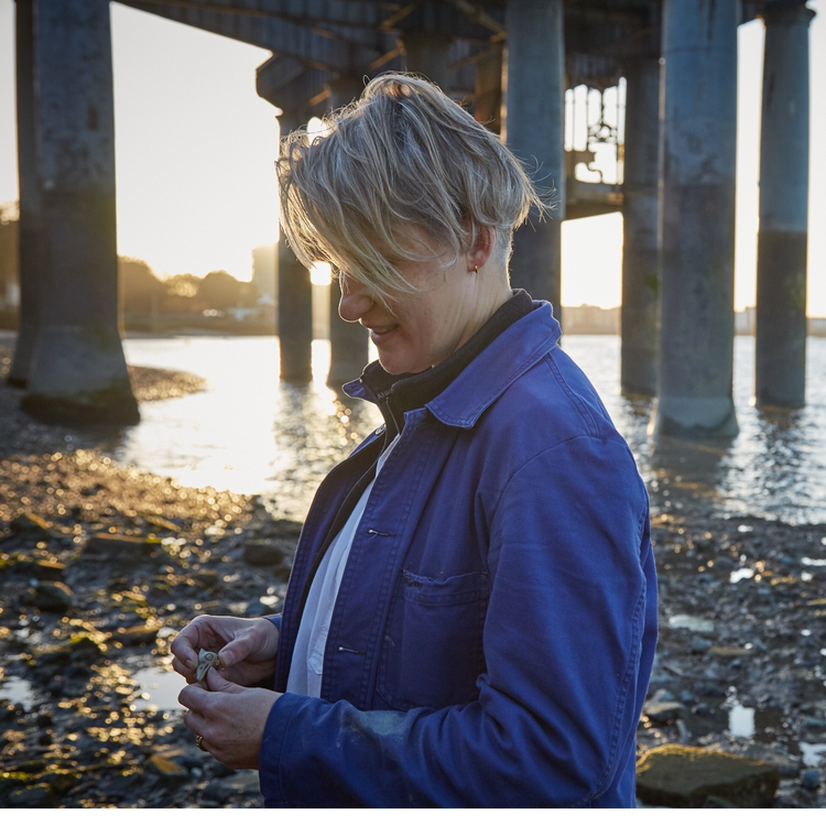 cover art for Episode 075: Lara Maiklem, The London Mudlark