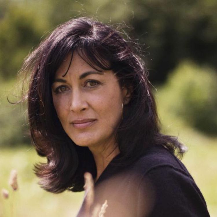 cover art for The story of her family - Polly Samson