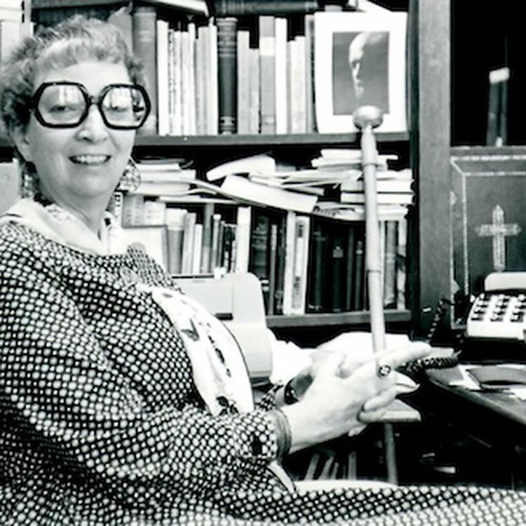 cover art for Episode 4 :: Madeleine L'Engle + Me