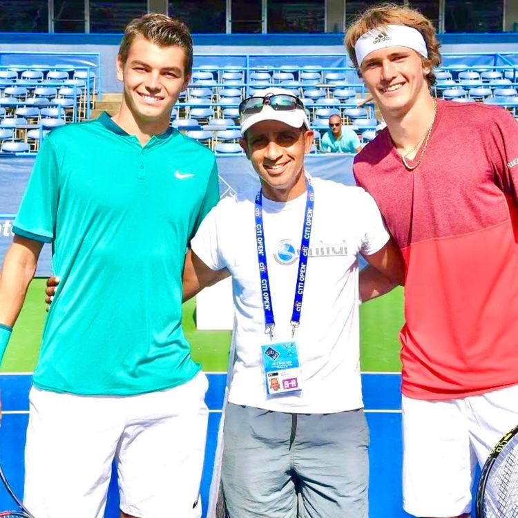 cover art for Yann Auzoux: Le Frenchie qui créer un empire du Tennis à Washington D.C. 